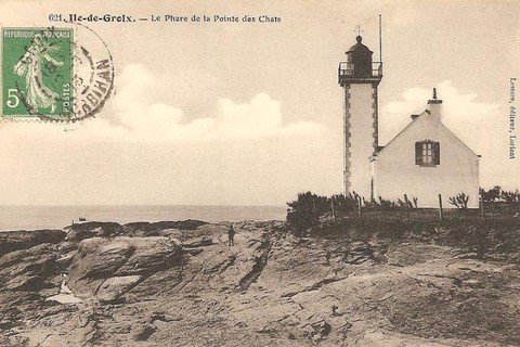 maquette en papier du phare de la pointe des chats 